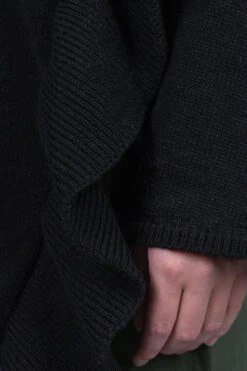 Ruffle Sided Crewneck Sweater - Black -ICHI Sales Shop Comme Des Garcons Comme Des Garcons Ruffle Sided Crewneck Sweater Black RJ N505 noe 0208