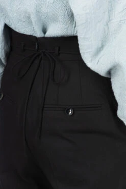 Back String Cotton Flare Trousers - Black -ICHI Sales Shop Mame Kurogouchi Back String Cotton Flare Trousers Black MM24SS PT066 BK noe 2006