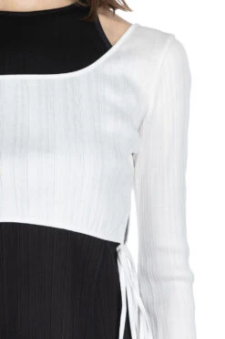 Random Ribbed Cotton Cropped Top - White -ICHI Sales Shop Mame Kurogouchi Random Ribbed Cotton Cropped Top White MM24SS JS051 WH noe 05